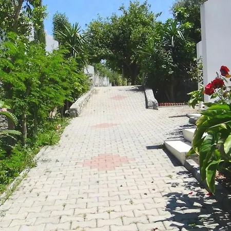 Mavi Konak Deluxe Rooms & Suits