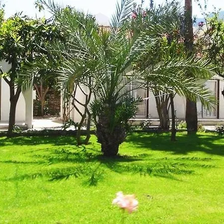 Mavi Konak Deluxe Rooms & Suits Гостевой дом