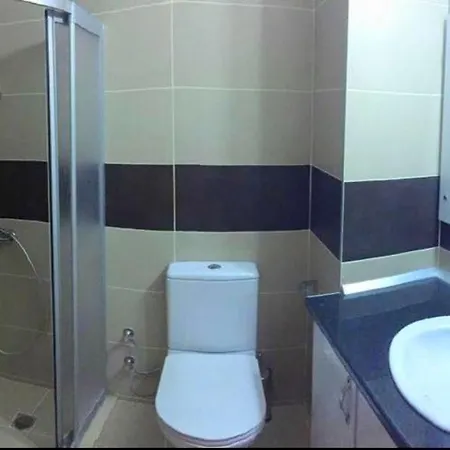 מלון Jasmine Court Hotel & Spa קיירניה