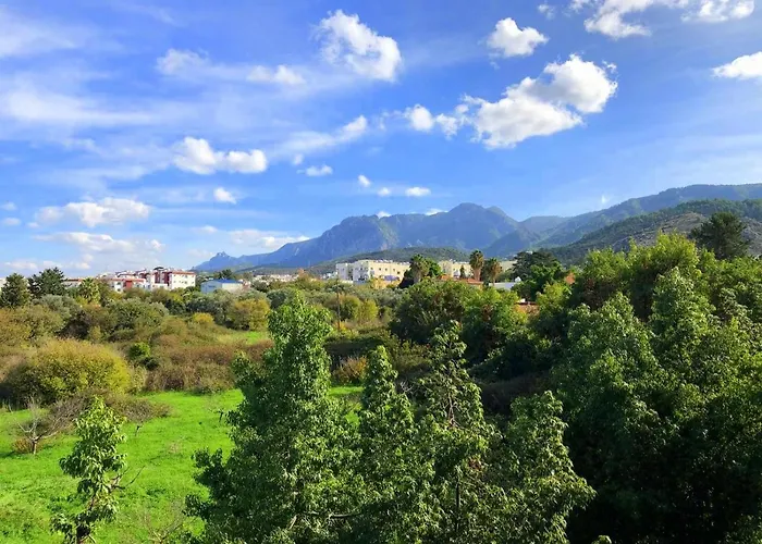 Pensjonat Mavi Konak Deluxe Rooms & Suits Kirenia