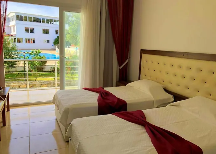 Mavi Konak Deluxe Rooms & Suits 3* Kirenia