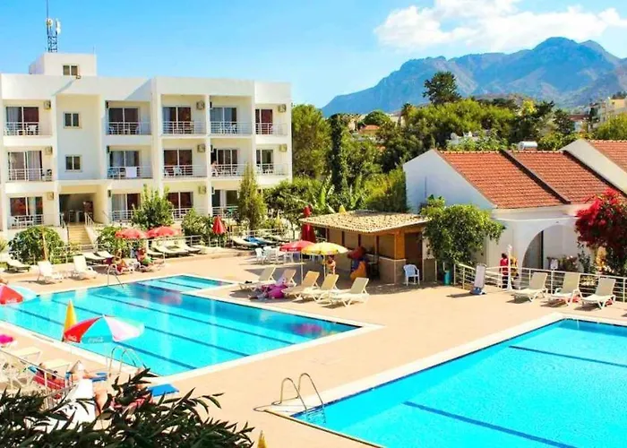 Mavi Konak Deluxe Rooms & Suits 3* Kirenia