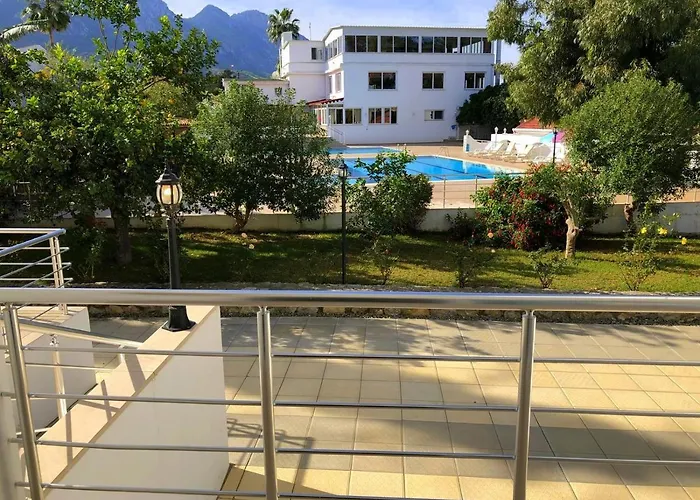 Mavi Konak Deluxe Rooms & Suits 3* Kirenia